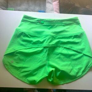 Lululemon Speed Up Shorts Size 2. 4”